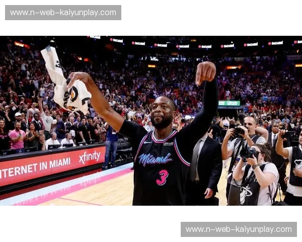 勇士vs热火:一场火星撞地球的篮球盛宴,你准备好见证了吗?