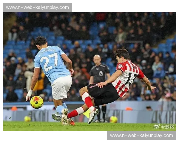 桑德兰vs纽卡斯尔:黑猫与喜鹊的恩怨情仇,一场永不落幕的德比